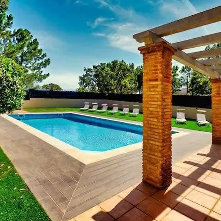 Domingos - Beautiful Garden Close To Beach And Park Pêra
