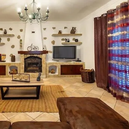 Domingos - Beautiful Garden Close To Beach And Park *