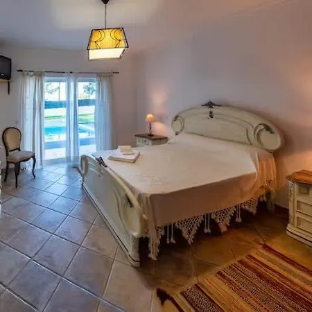 Domingos - Beautiful Garden Close To Beach And Park Semesterbostad *