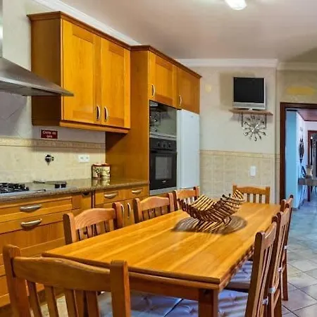 Domingos - Beautiful Garden Close To Beach And Park